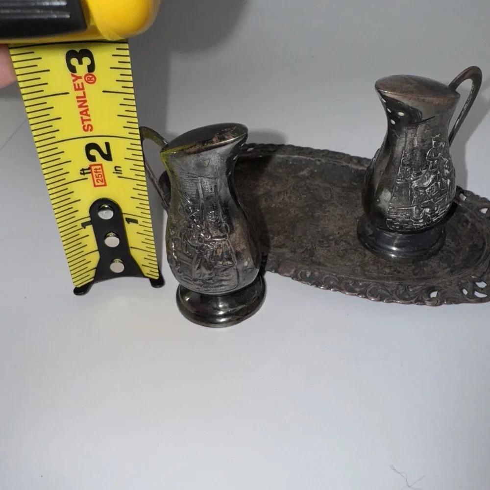 VTG MINIATURE FIDDLE PLAYER / OKTOBERFEST  SILVER PLATE Salt & Pepper  Set